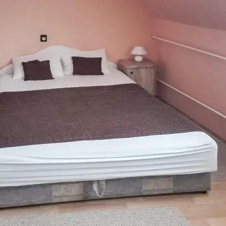 Three Bedroom Holiday In 펜션