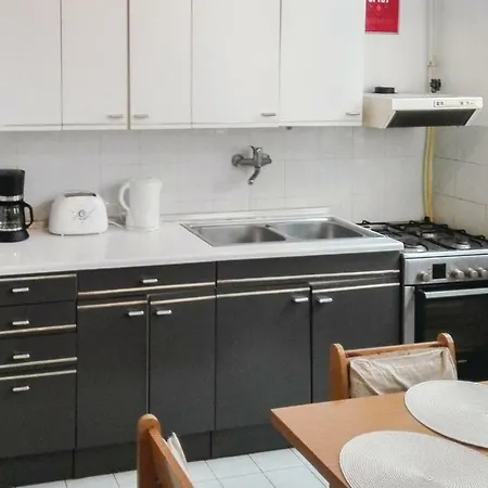 Three Bedroom Holiday In * 에게르